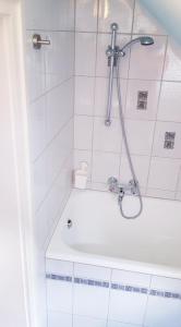 Bilik mandi di APARTMA SVETINA +17 gambar