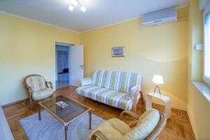 Prostor za sedenje u objektu Apartman Kotor