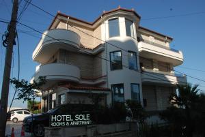 Budova, kde se hotel nachází