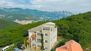 Gallery image of Mirta Apartments Family Farm in Budva