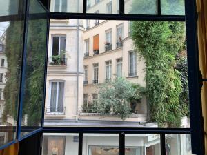 パリにあるArtistic apartment center of Parisのギャラリーの写真