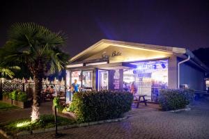 hu Venezia Camping in Town外面的花园