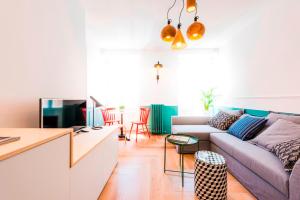 A seating area at Be Mate Gran Vía Suites