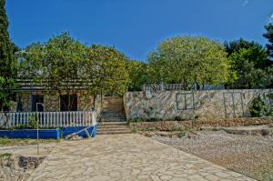 Ein Garten an der Unterkunft Apartments & Rooms Neno