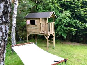 Vonkajšia záhrada v ubytovaní Mountain Cottage Lubomierz