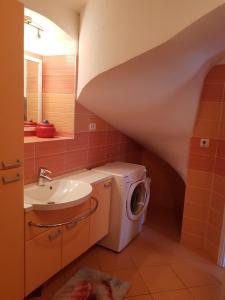 Kúpeľňa v ubytovaní Mirina + 21 fotografií