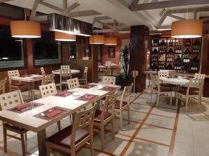 Restaurace v ubytování Vivo Hotel + 34 fotografií