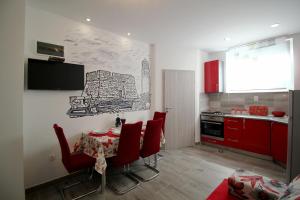 Kuchyň nebo kuchyňský kout v ubytování Apartment Kala