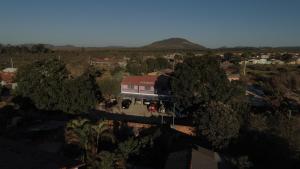 an aerial view of a house in a village at Pousada Centaurus in Alto Paraíso de Goiás