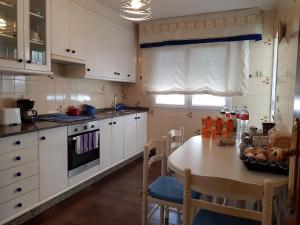 Una cocina o zona de cocina en Apartamento Las Hermanas