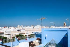 Nespecifikovaný výhled na destinaci Cádiz nebo výhled na město při pohledu z apartmánu