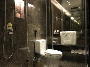 Koupelna v ubytování Paco Hotel Datang Metro Guangzhou-Close to Pazhou Exhibition Hall and free breakfast