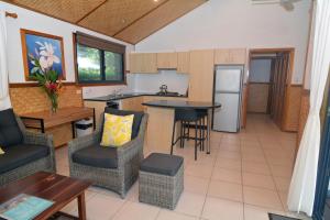 Island Magic Resort Apartments tesisinde mutfak veya mini mutfak