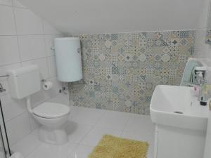 Koupelna v ubytování Apartments Barić Kučište