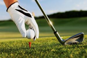Golf v hotelu nebo okolí