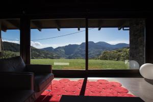 A general mountain view or a mountain view taken from the holiday home
