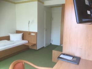 Postel nebo postele na pokoji v ubytování Landgasthof Meisel