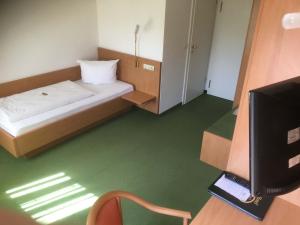 Postel nebo postele na pokoji v ubytování Landgasthof Meisel