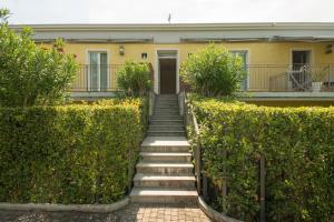 A garden outside Luxury Apartment