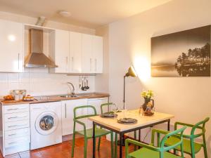 A kitchen or kitchenette at Amazing Studio Torremolinos