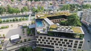 Budova, kde se hotel nachází