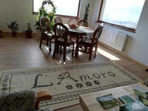 Φωτογραφία από το άλμπουμ του Pensiunea L`Amoro σε Neagra Şarului +49 φωτογραφίες