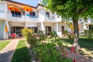 Το κτήριο όπου στεγάζεται  το διαμέρισμα