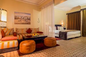 Postel nebo postele na pokoji v ubytování Riad Marrakech By Hivernage
