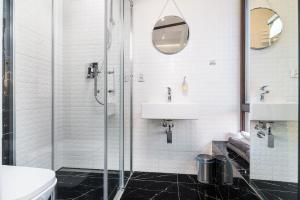 Kúpeľňa v ubytovaní RentPlanet - Studio Ruska