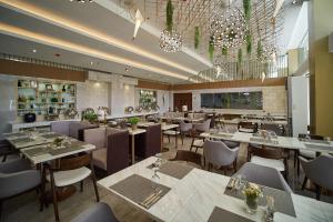 Restaurace v ubytování J7 Plaza Hotel