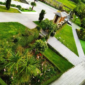 Vonkajšia záhrada v ubytovaní Hotel Aguadoce - Louzao