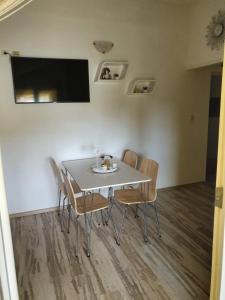 TV a/nebo společenská místnost v ubytování Apartment Josipa
