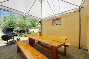 Posedenie v ubytovaní Apartman Olive Garden