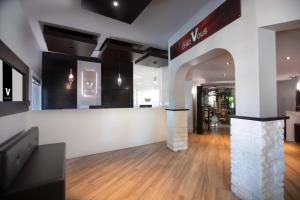 Gallery image of Hotel V in Gatineau