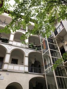 The building in which Az apartmant is located