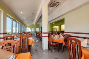 安德里亚酒店餐厅或其他用餐的地方
