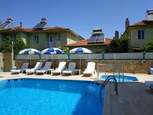 Piscina a Hotel Mico o a prop