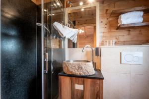Koupelna v ubytování Gartenhotel Rosenhof bei Kitzbühel