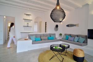 A seating area at Tinostra Casa Még 37 kép