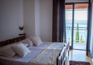 Gallery image of Apartments Ozren-amazing sea view in Omiš