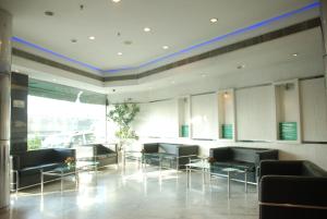 Posezení v ubytování Hotel Shanti Palace Mahipalpur