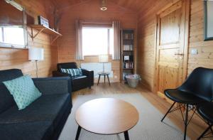 Posezení v ubytování Cozy Cottage by Stay in Iceland
