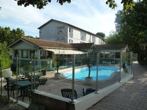 Swimmingpoolen hos eller tæt på Hotel & Restaurant Heliotel