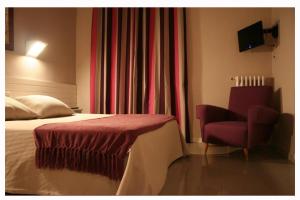 TV a/nebo společenská místnost v ubytování Hotel Fidalgo