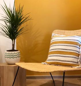 A seating area at Amor di Casa