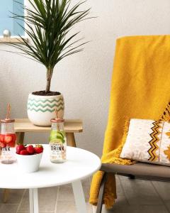 A seating area at Amor di Casa