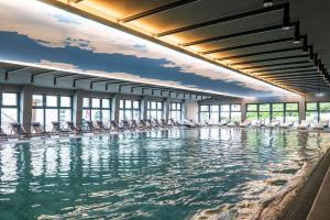 Πισίνα στο ή κοντά στο HVD Grand Hotel Suhl Business & Leisure