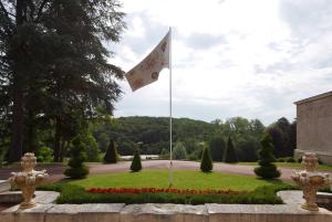 Chateau De Beauvois - Younan Collection