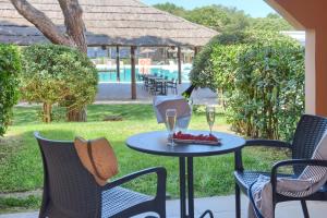 Бассейн в La Costa Hotel Golf & Beach Resort или поблизости
