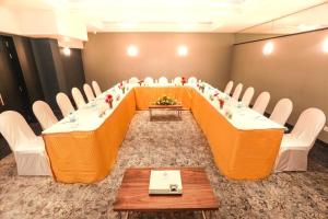 Area soggiorno di IRA By Orchid Bhubaneswar